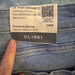 DL1961 Florence skinny jeans